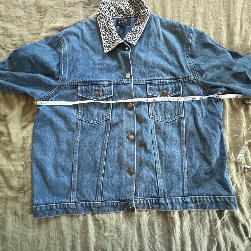 Women's Blue Denim Trucker Button Down Outdoor Jacket Size 2XL Animal Print
